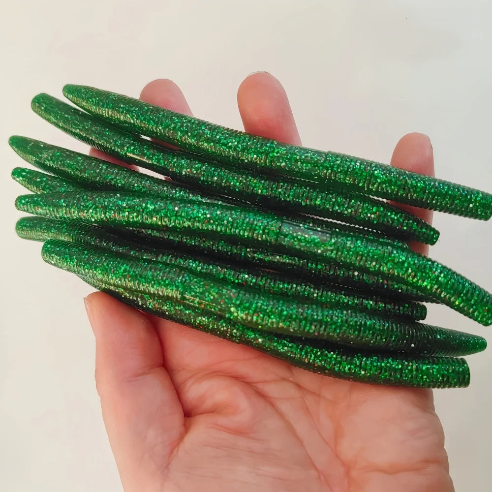 10 cm/ 3.93 inches and 14cm/5.5 inches Stick Worm Bait - Soft Fishing Lure Suitable for Bass Realistic Artificial Plastic Worm with 7 Colors available