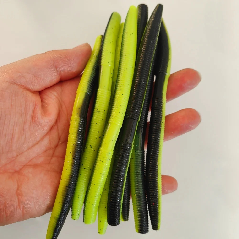 10 cm/ 3.93 inches and 14cm/5.5 inches Stick Worm Bait - Soft Fishing Lure Suitable for Bass Realistic Artificial Plastic Worm with 7 Colors available